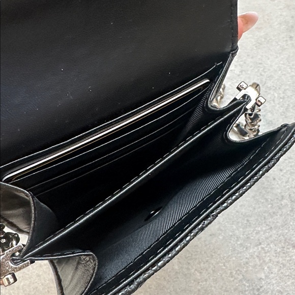 CHANEL Black Quilted Phone Holder with Chain look a like - Picture 5 of 5